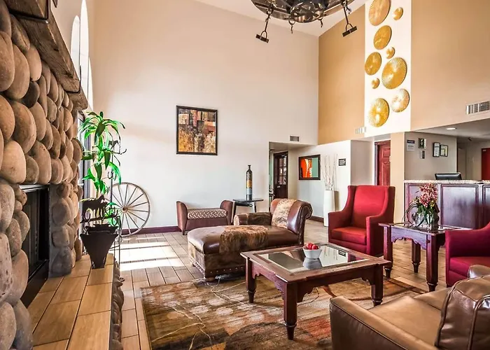 Western Superstition Springs 3*