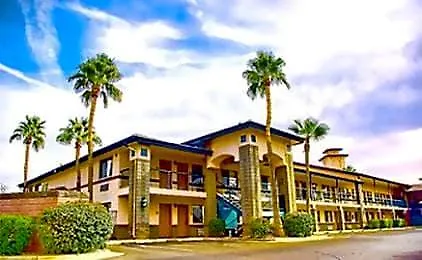 Hotel Western Superstition Springs 3*